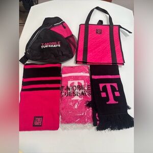 T Mobile Scarf X3 Backpack Lunch Insulated Bag New All S3